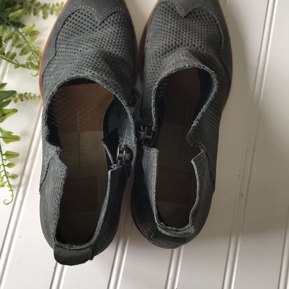 Dolce vita boots pointed toe charcoal black grey laser cut ankle - Picture 3 of 10